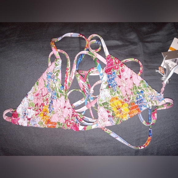 summerful | Swim | Nwt Summerful Zuma Smocked Sliding Triangle Bikini ...